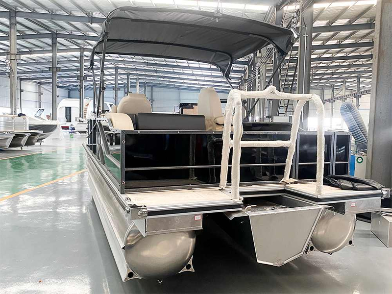 22ft Sport Tritoon Pontoon Boat