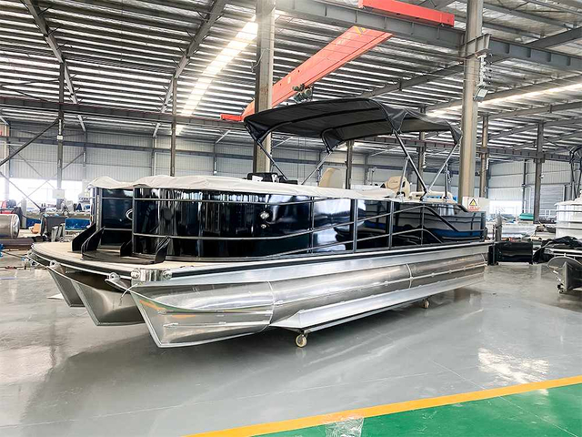 22ft Sport Tritoon Pontoon Boat